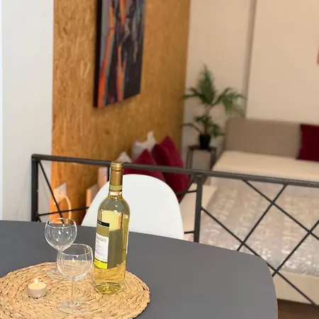 Lägenhetshotell Soho Boho - With Sunny Rooftop Terrace And Fiber Optic Internet *