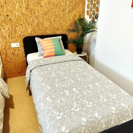 شقة فندقية Soho Boho - With Sunny Rooftop Terrace And Fiber Optic Internet 3*